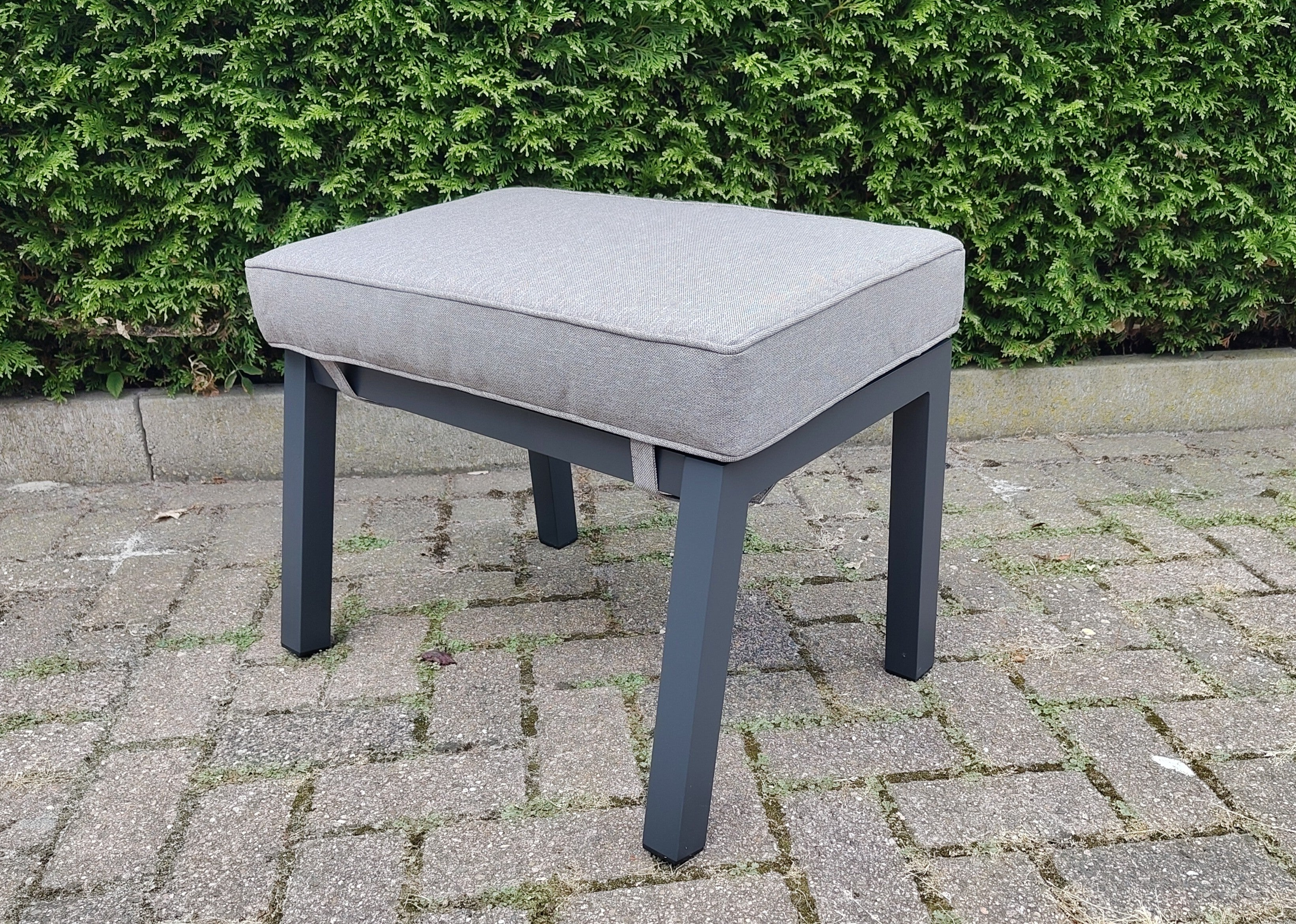 Milano Hocker - Taupe