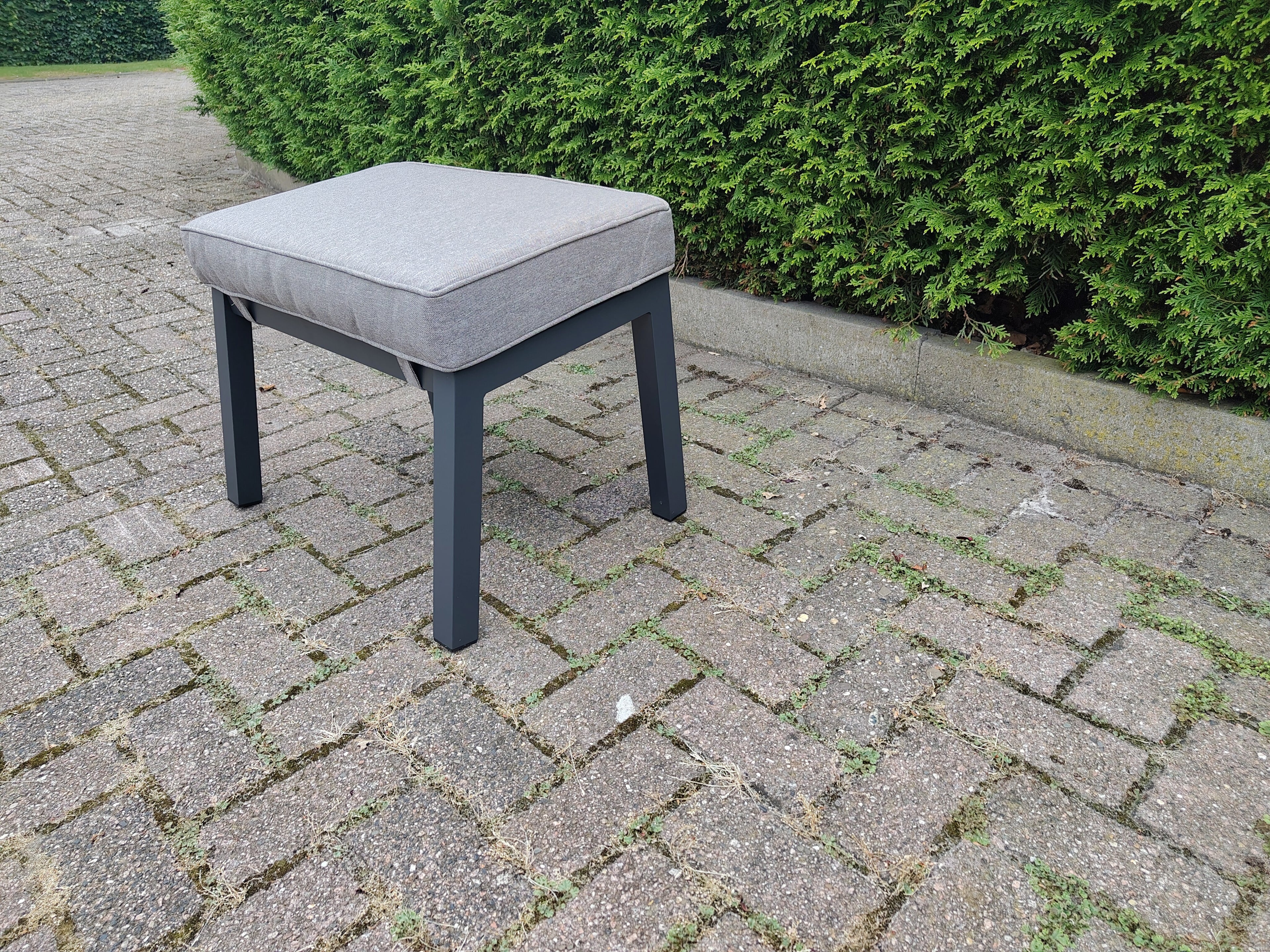 Milano Hocker - Taupe
