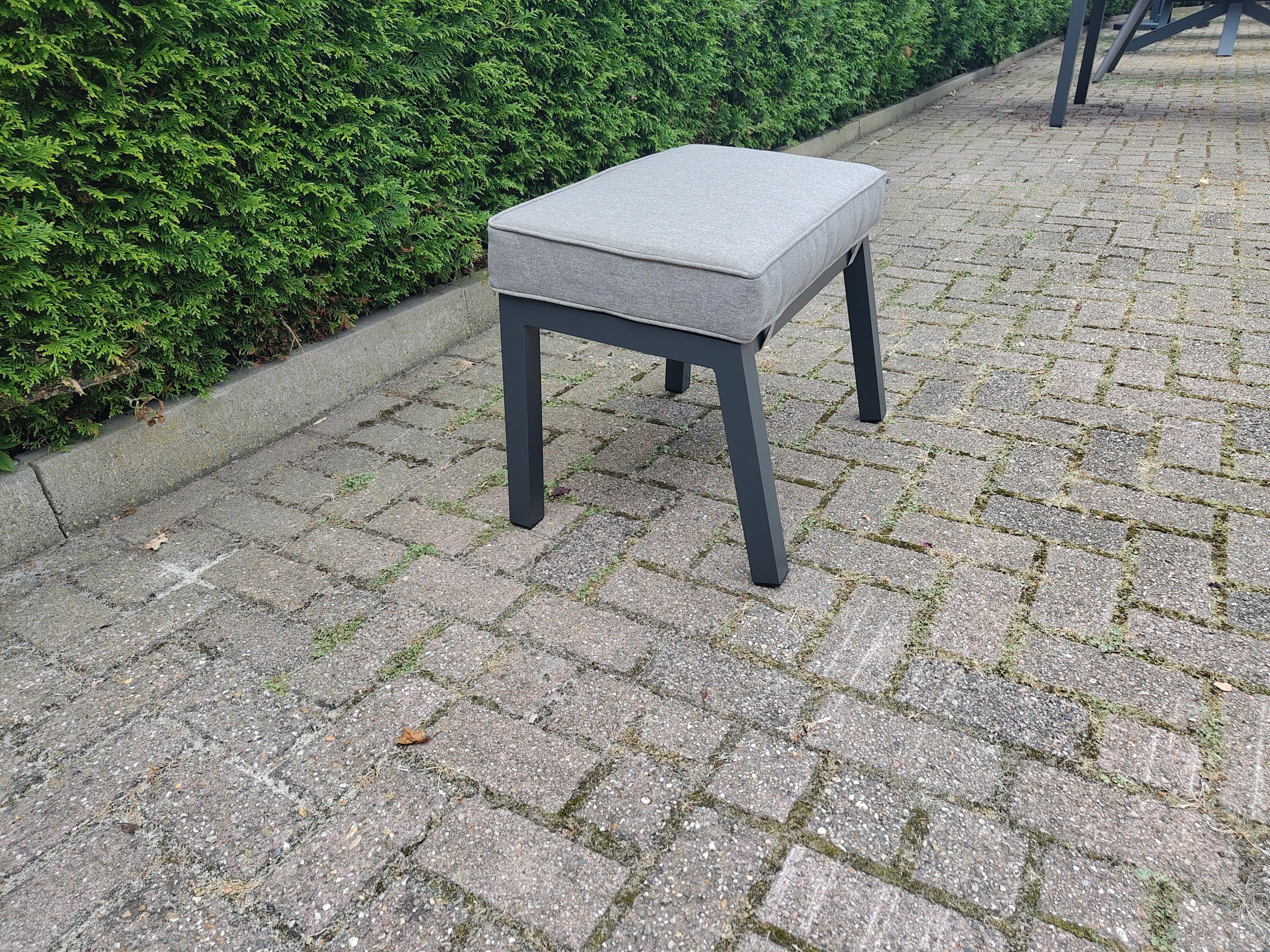 Milano Hocker - Taupe