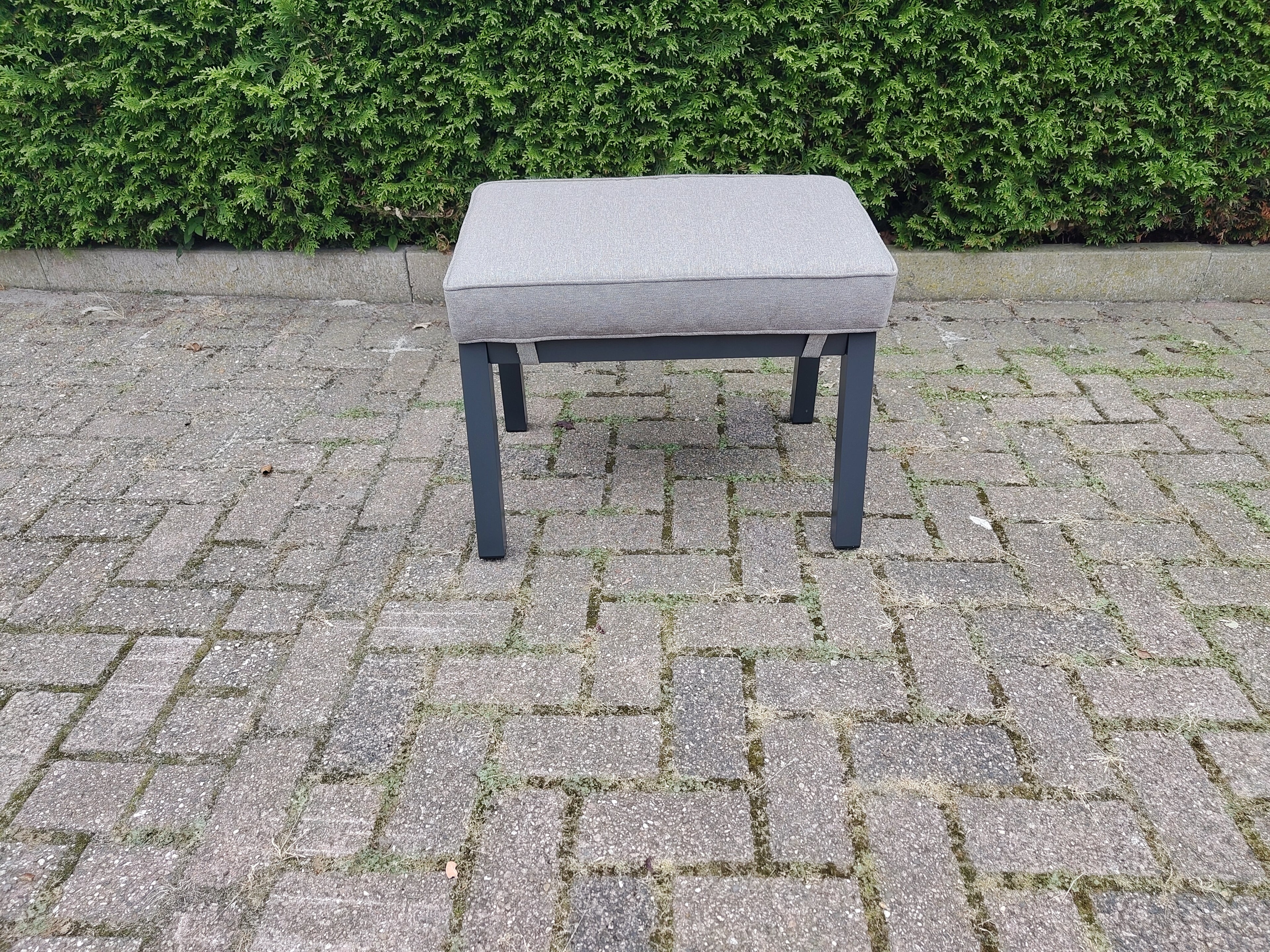 Milano Hocker - Taupe