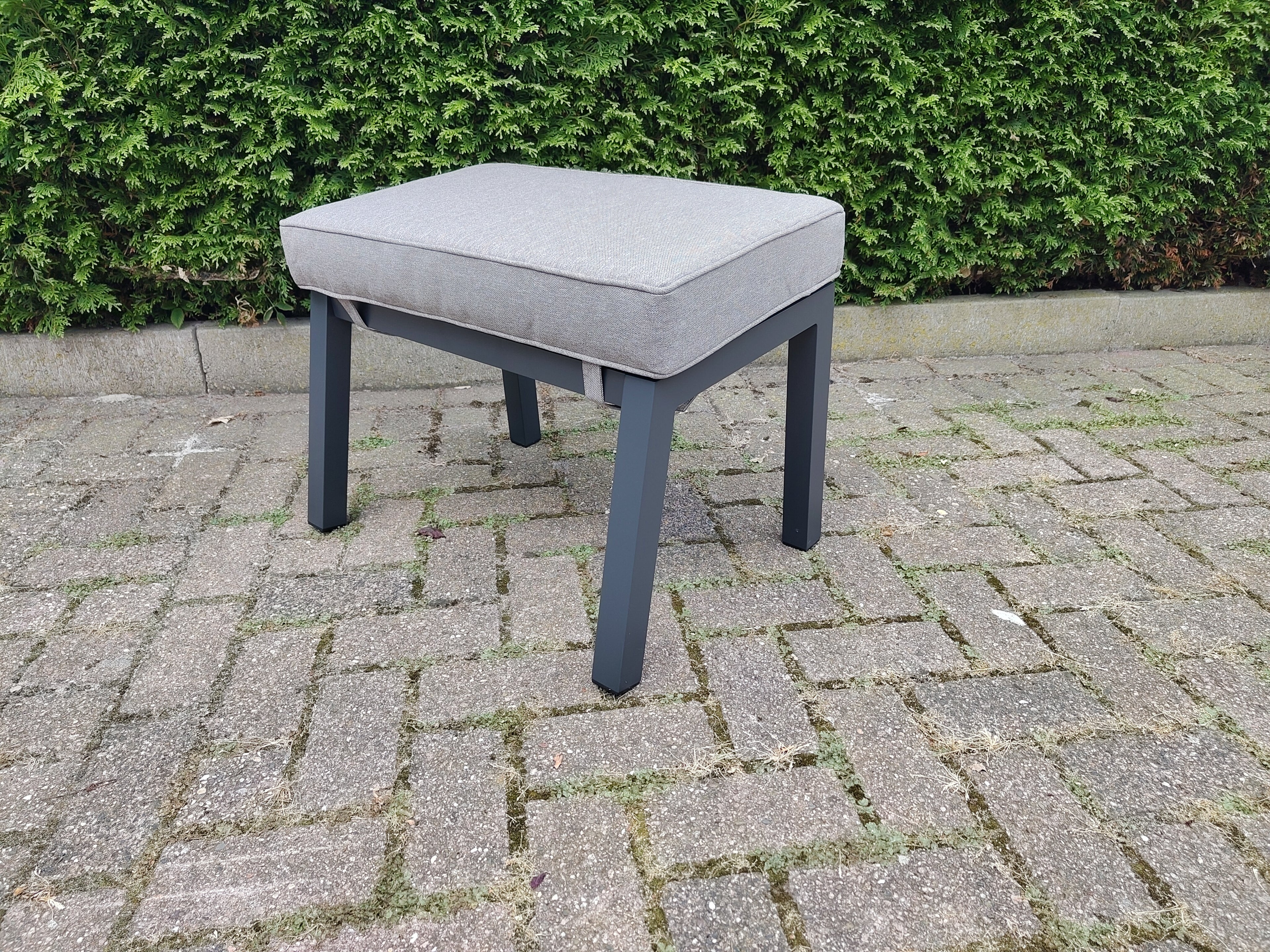 Milano Hocker - Taupe