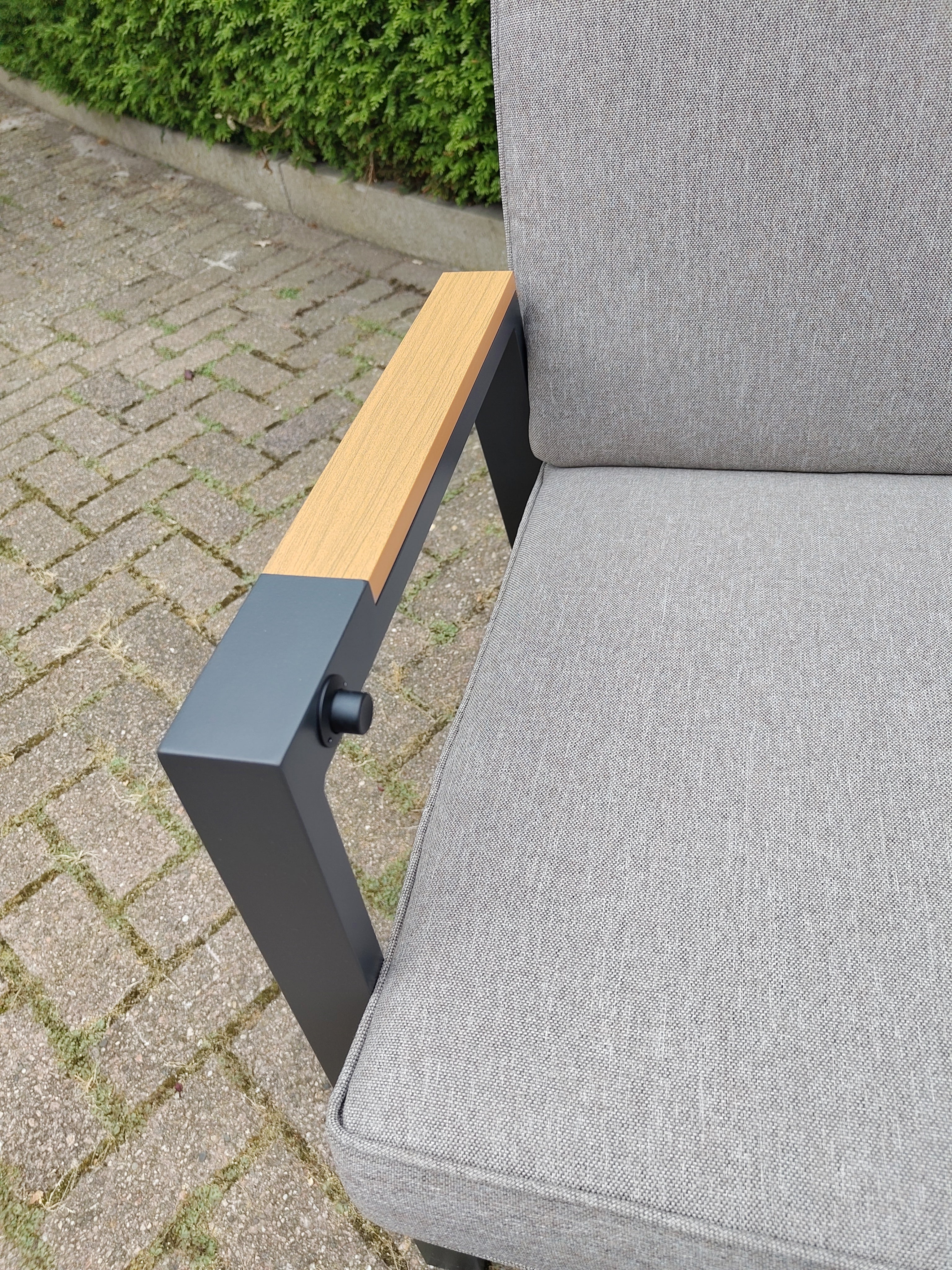 Milano verstelbare stoel - Taupe met teak Armleuning