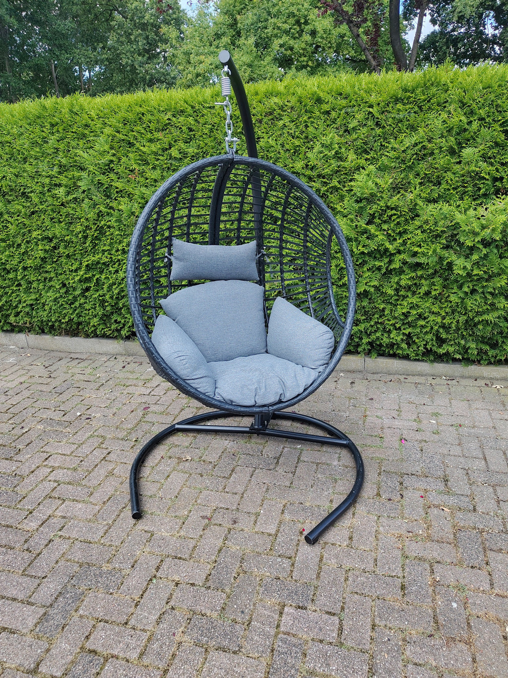 Dusty hangstoel relax black