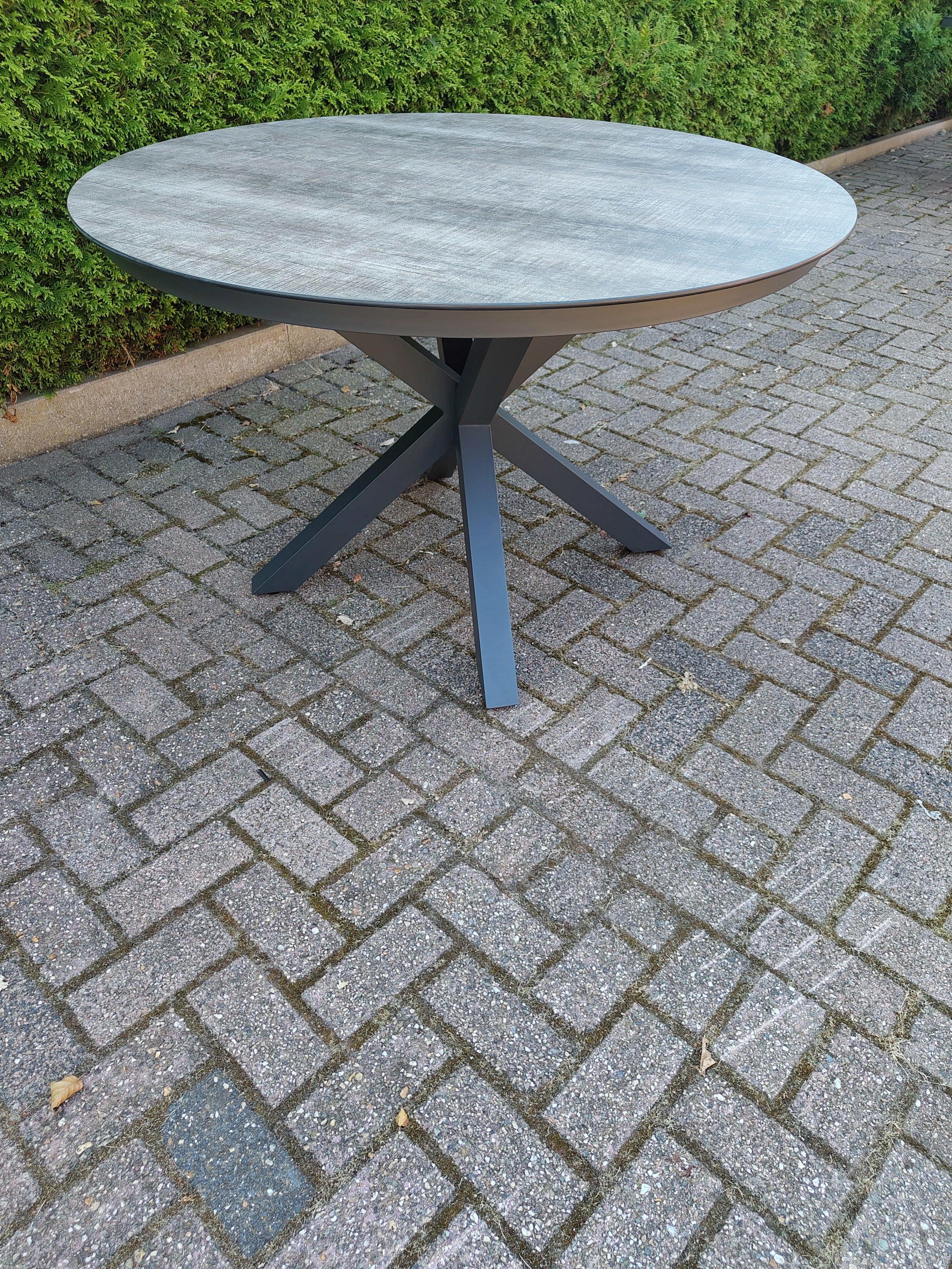 Donna Tafel Taupe Ø120cm