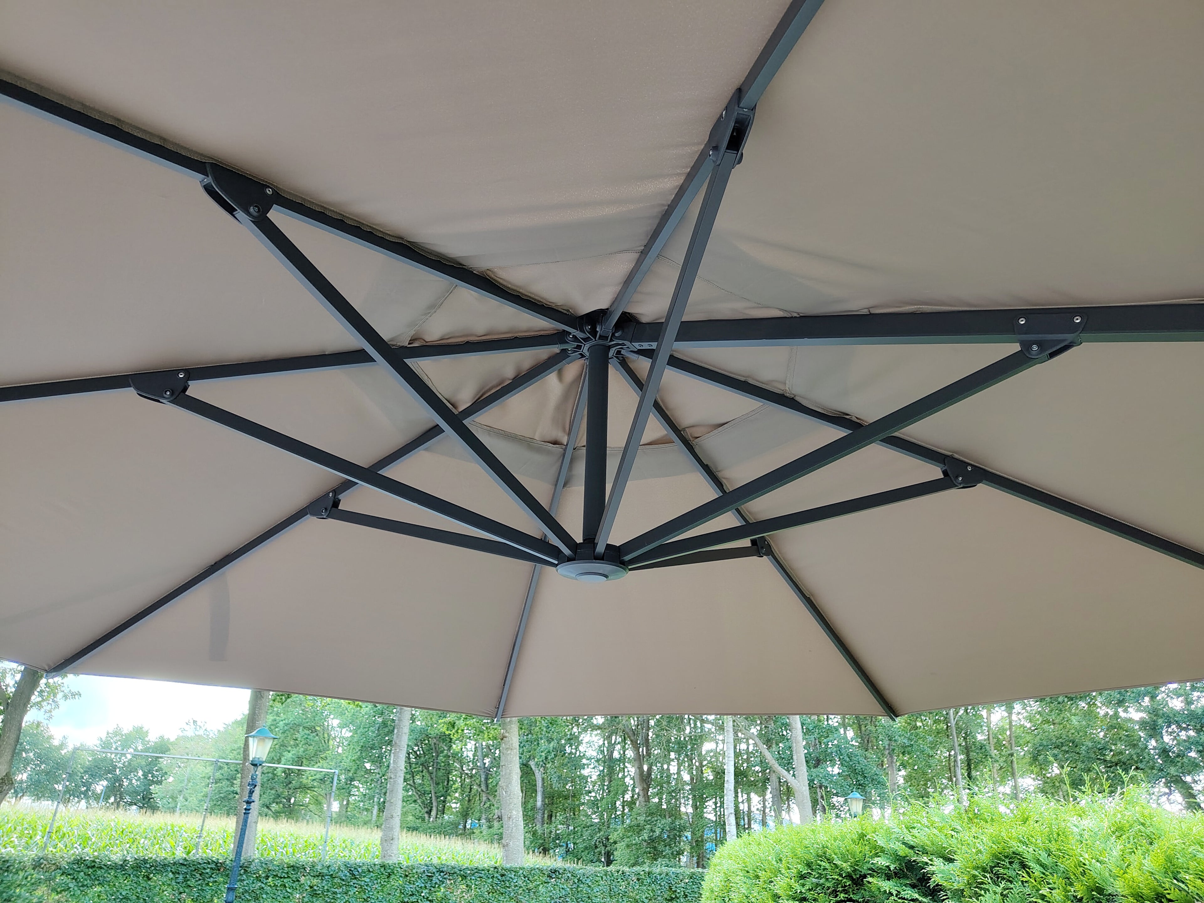 Zweefparasol VirgoFlex Taupe Ø3,5Mtr