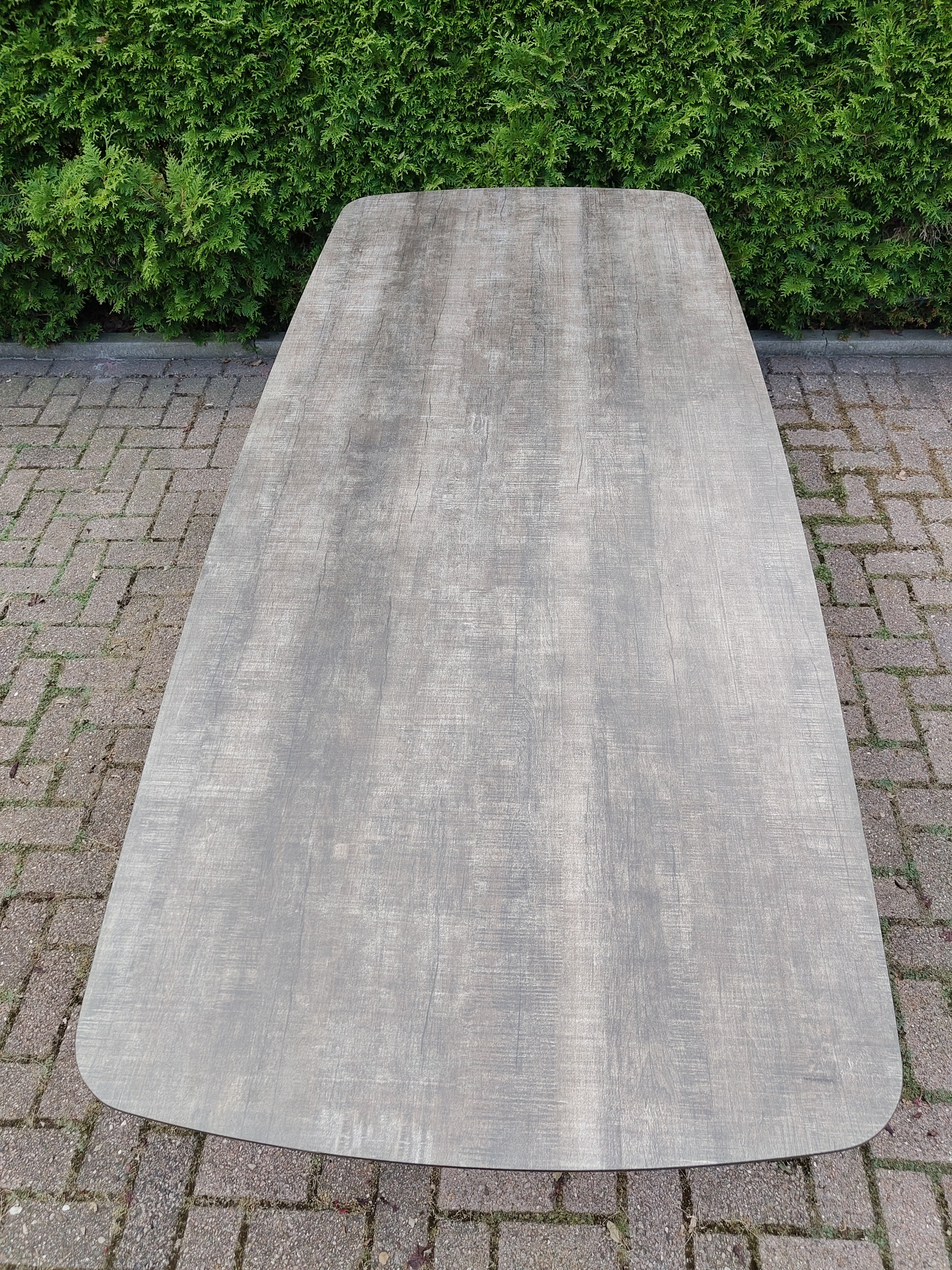 Donna Ovalen Tafel Taupe 220 x 100 CM