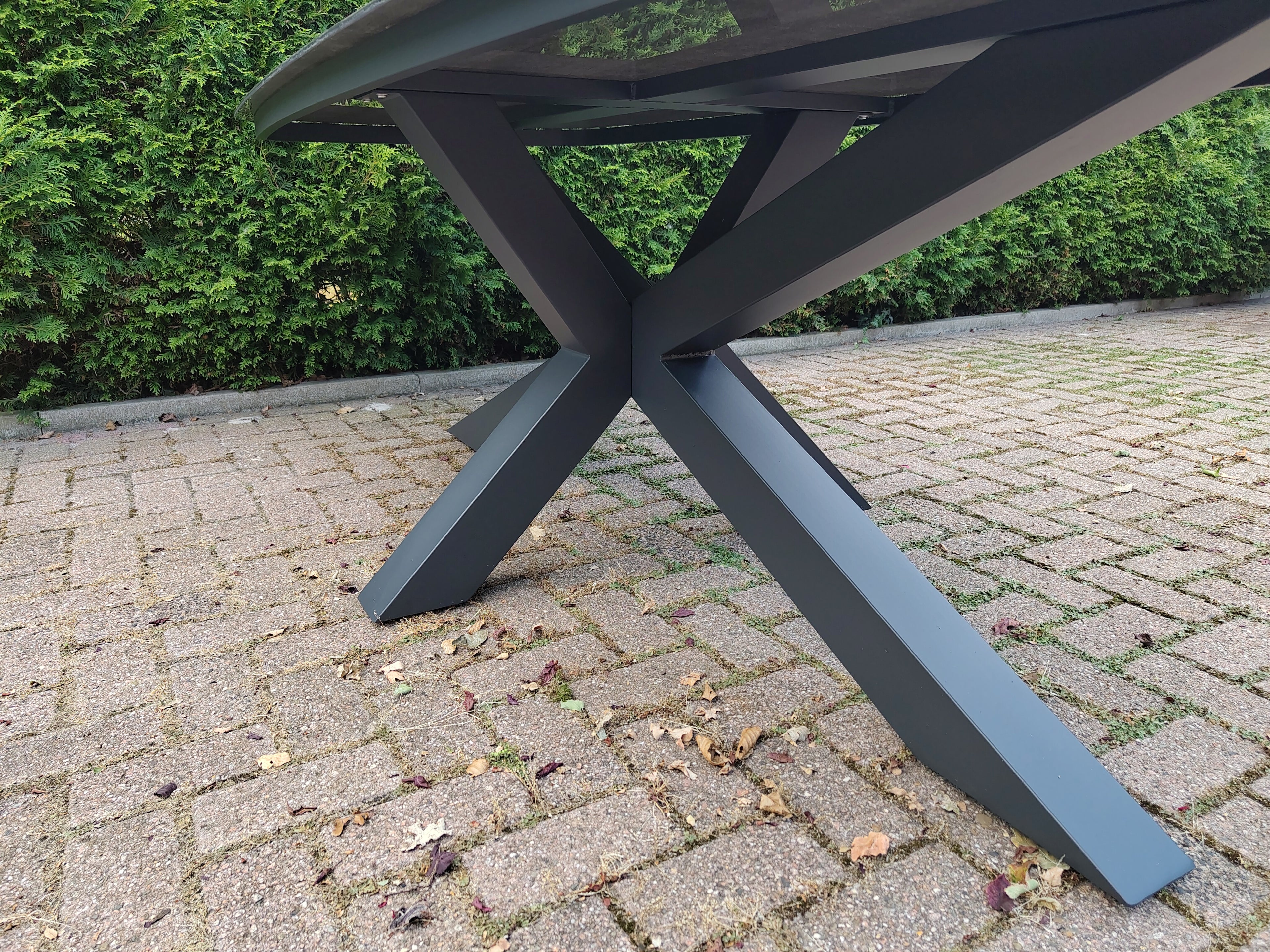 Donna Ovalen Tafel Taupe 220 x 100 CM